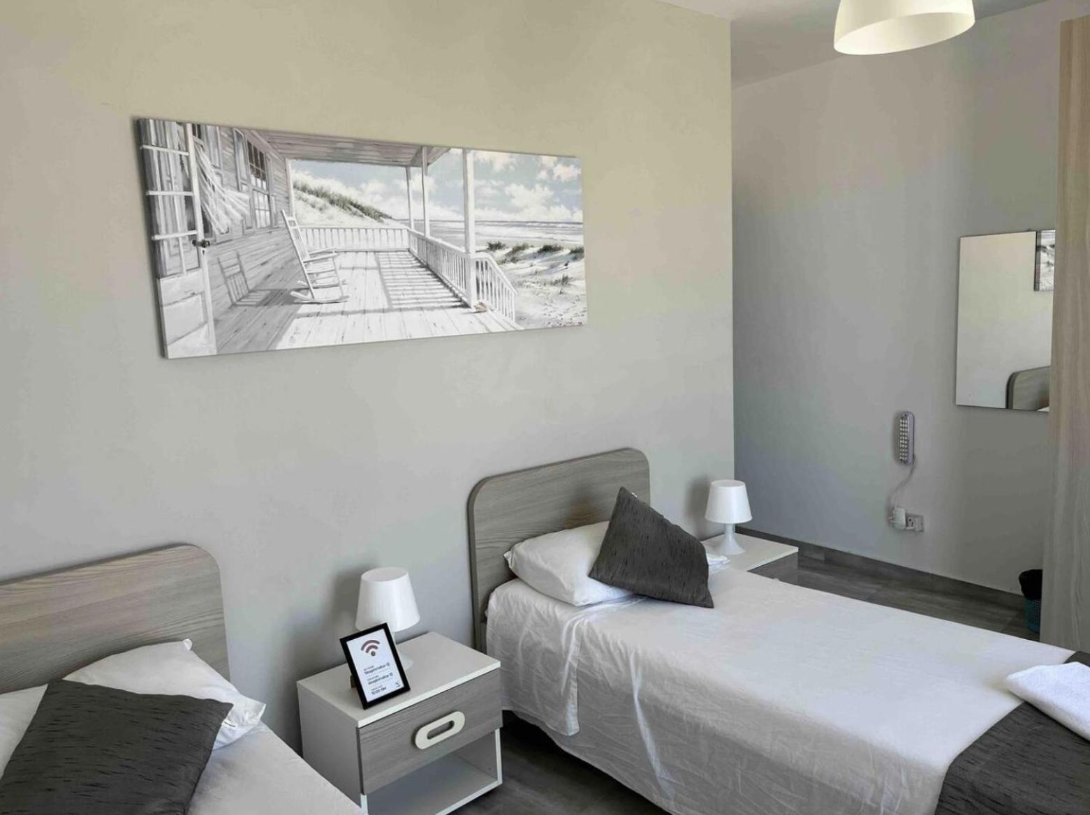 F12 Room 1, Private Room Two Single Beds Shared Bathroom In Shared Flat Msida Exterior photo